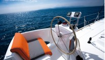 Catana 50 Helm